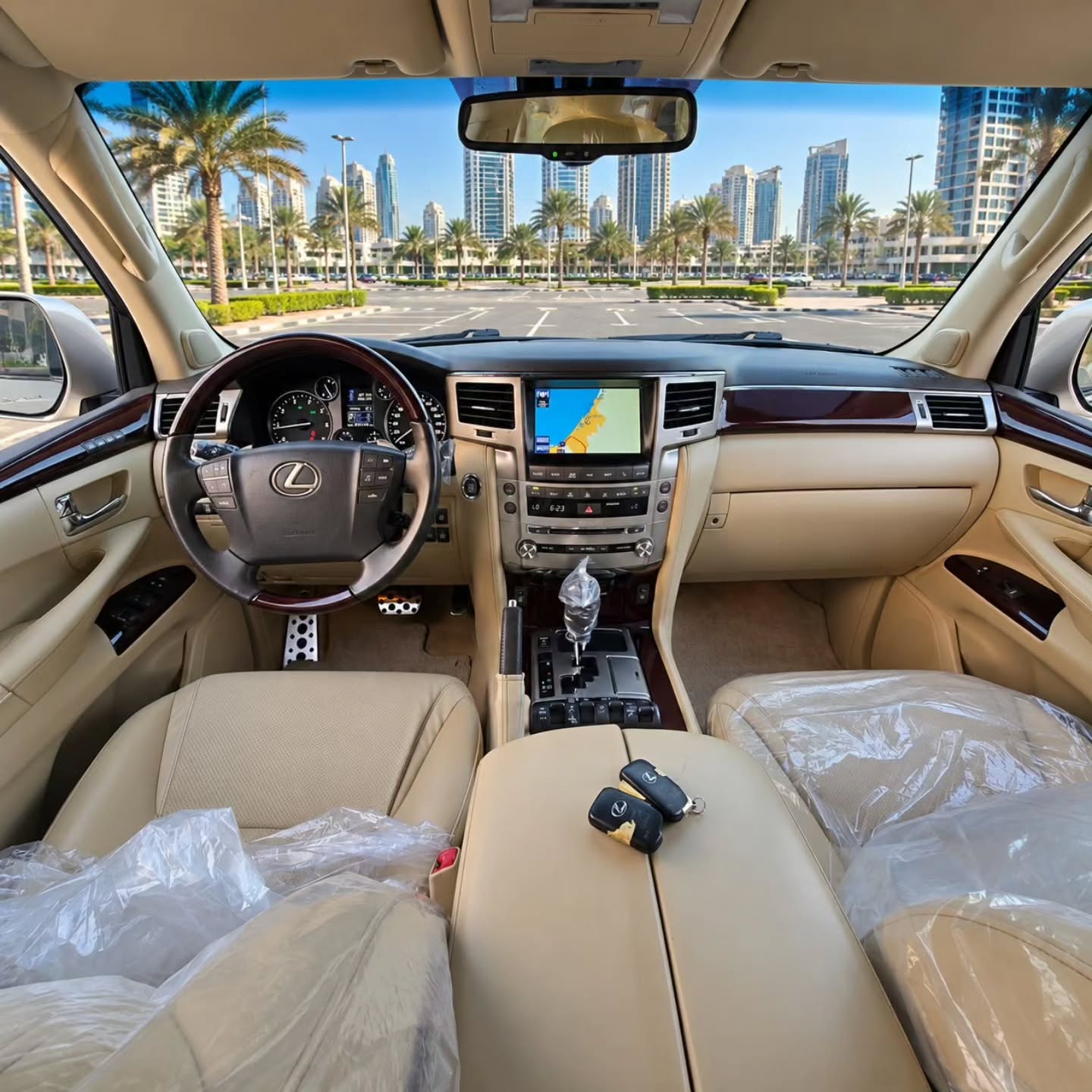 لكزس LX 2015 صورة 2