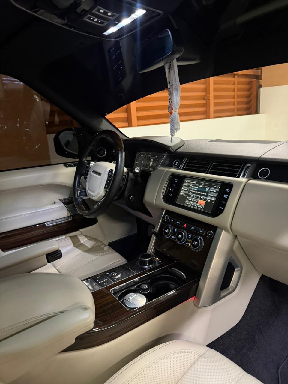 Land Rover Range Rover 2015 photo 2