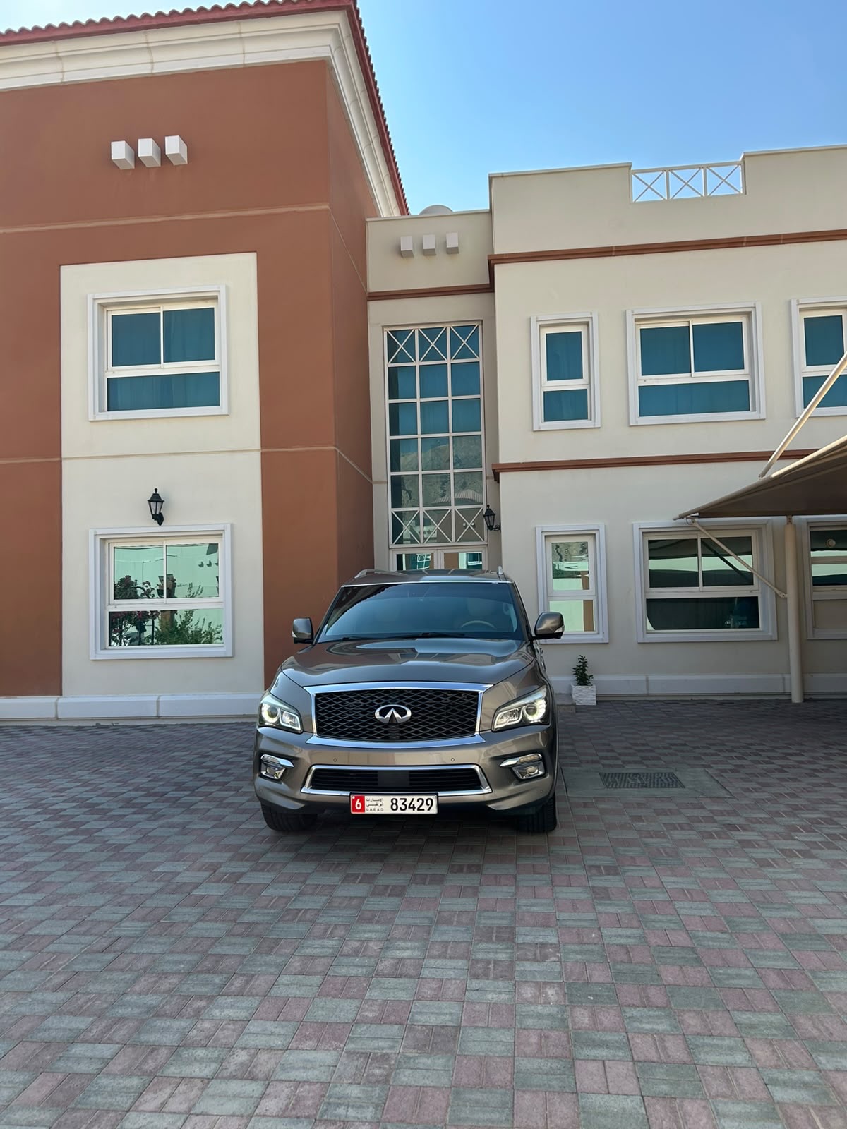 إنفينيتي QX80 2016 صورة 6