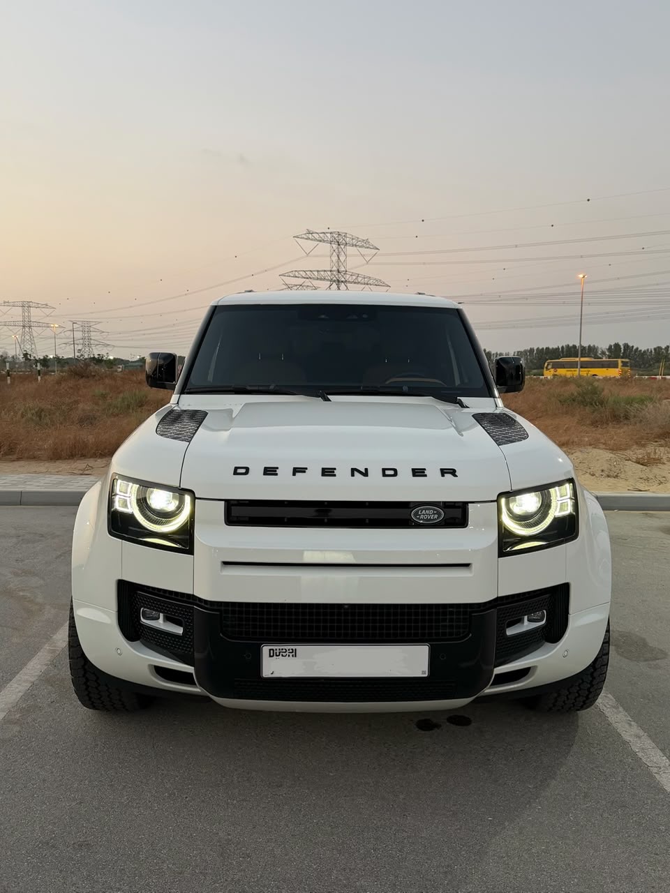 لاند روفر ديفندر 2023 صورة 5