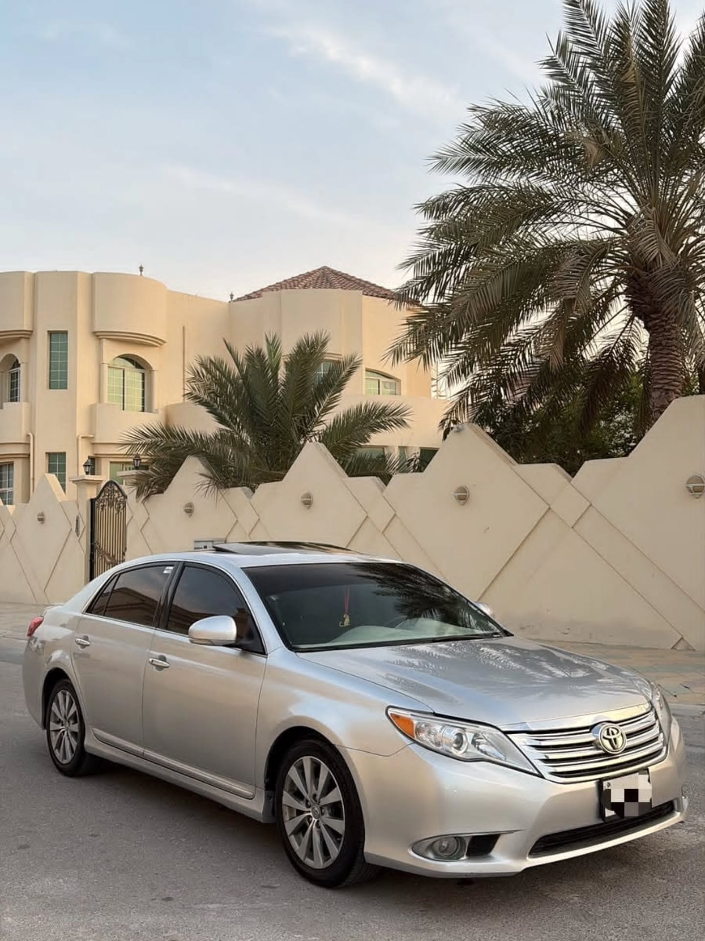 Toyota Avalon 2011