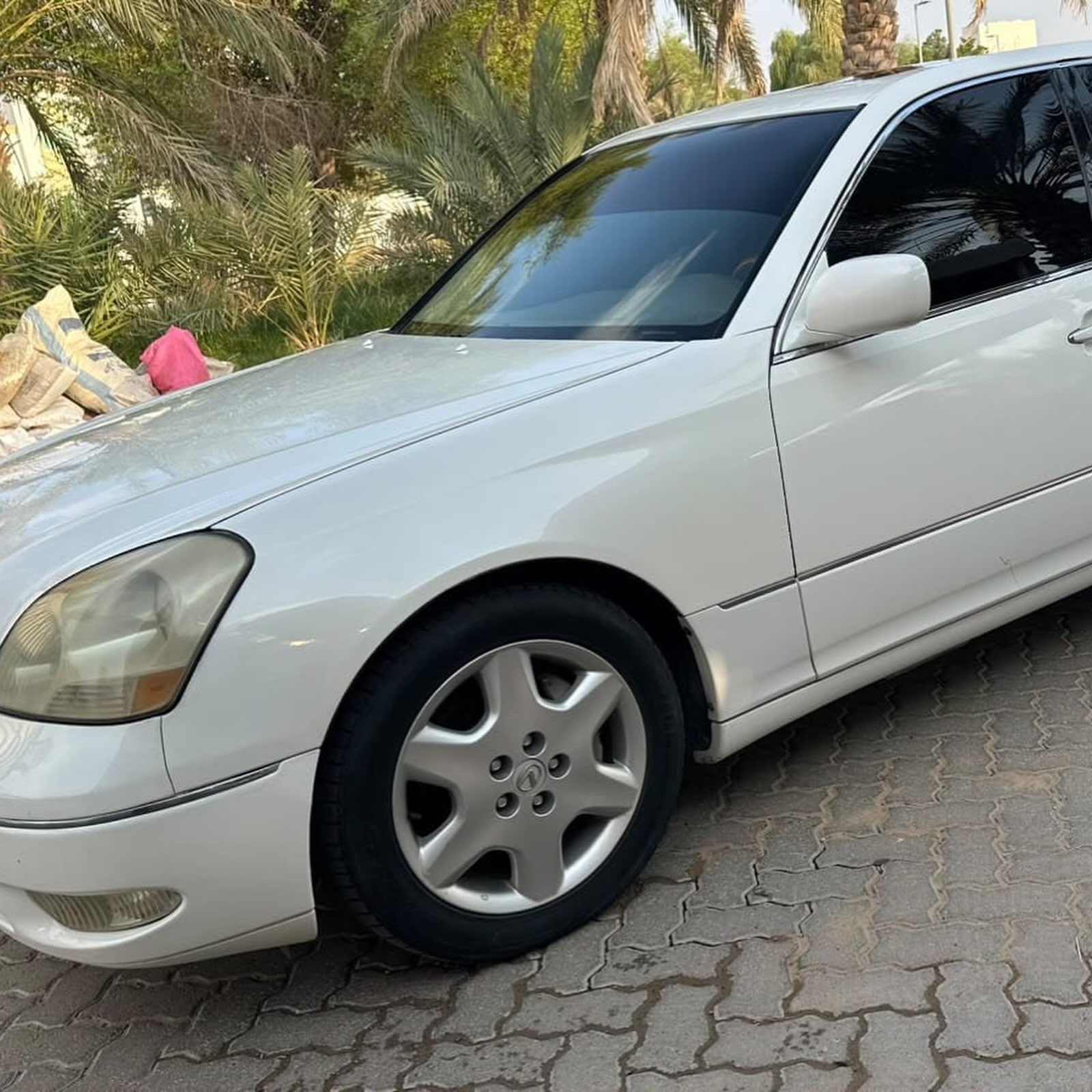 لكزس LS 2001