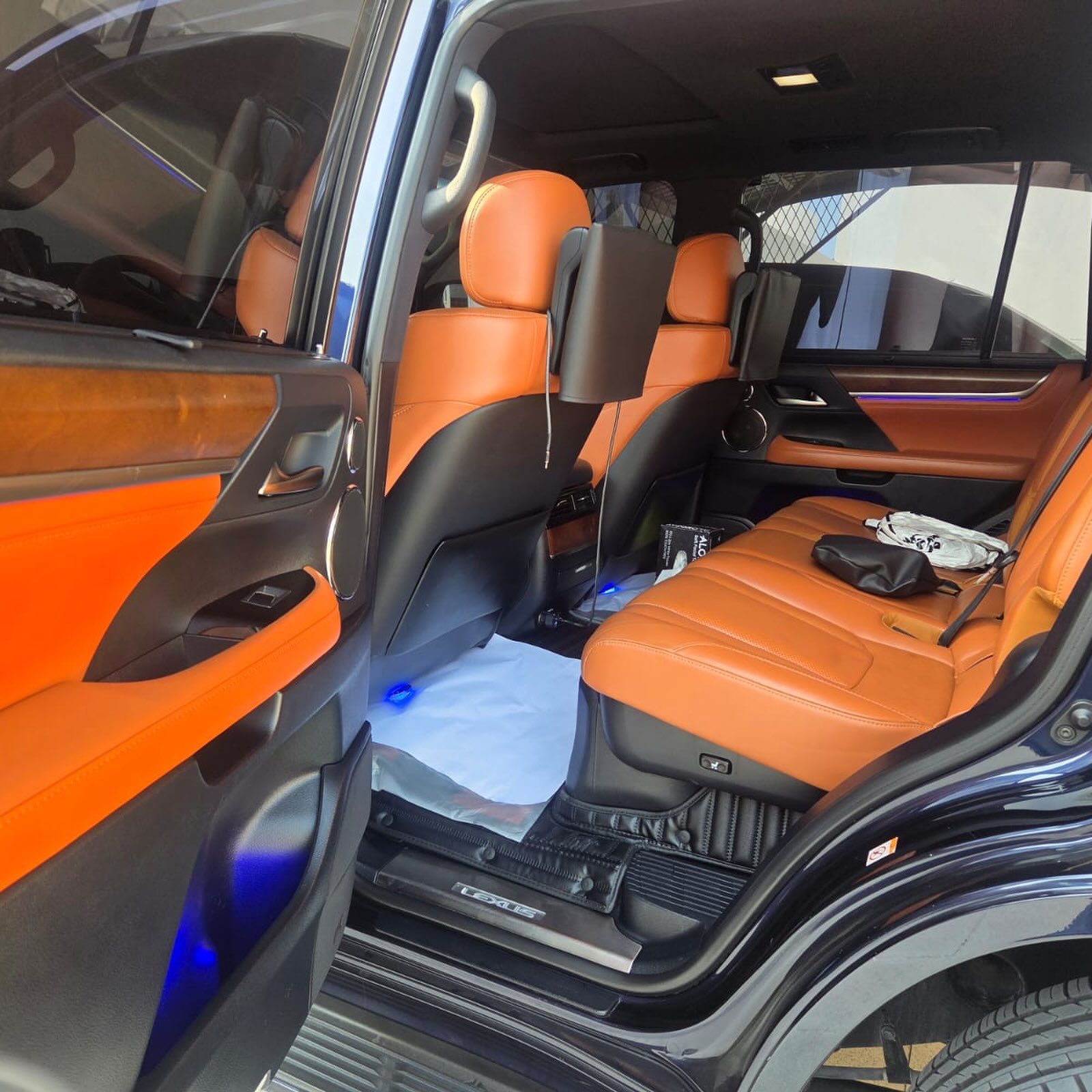 Lexus LX 2016 photo 5