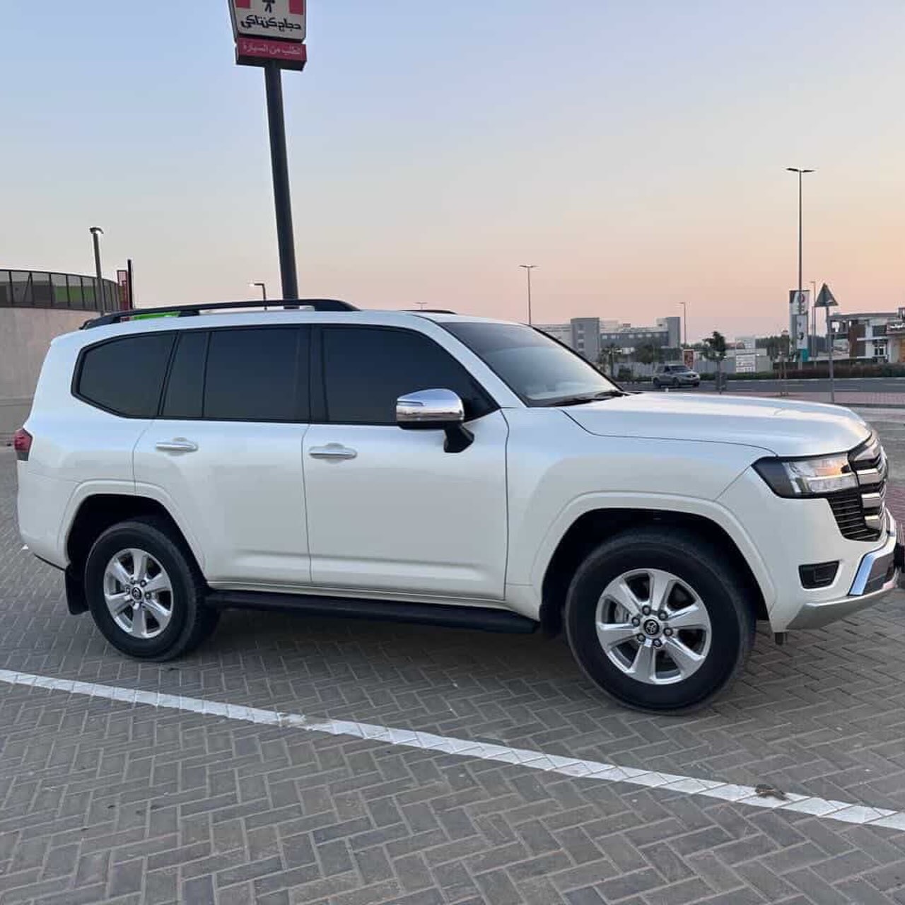 Toyota Land Cruiser 2024 photo 2
