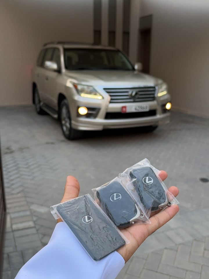 Lexus LX 2013 photo 2
