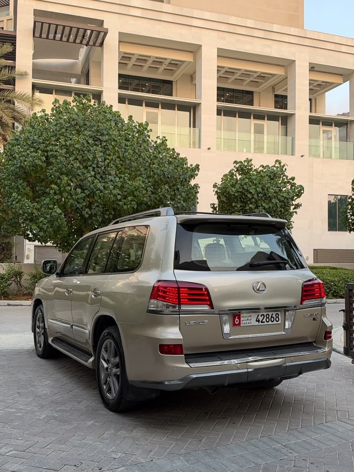 Lexus LX 2013 photo 5