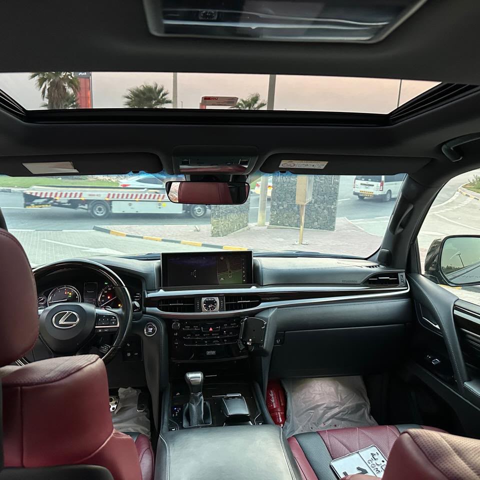 لكزس LX 2019 صورة 6