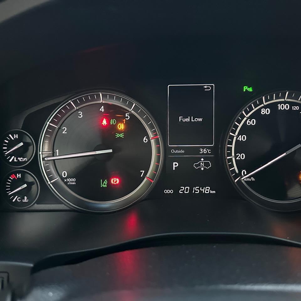 لكزس LX 2019 صورة 8