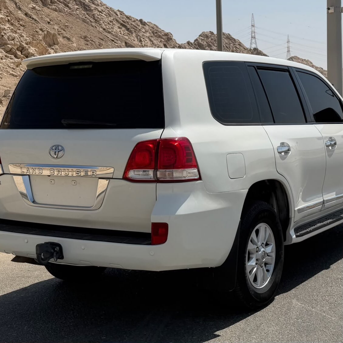 Toyota Land Cruiser 2010 photo 2
