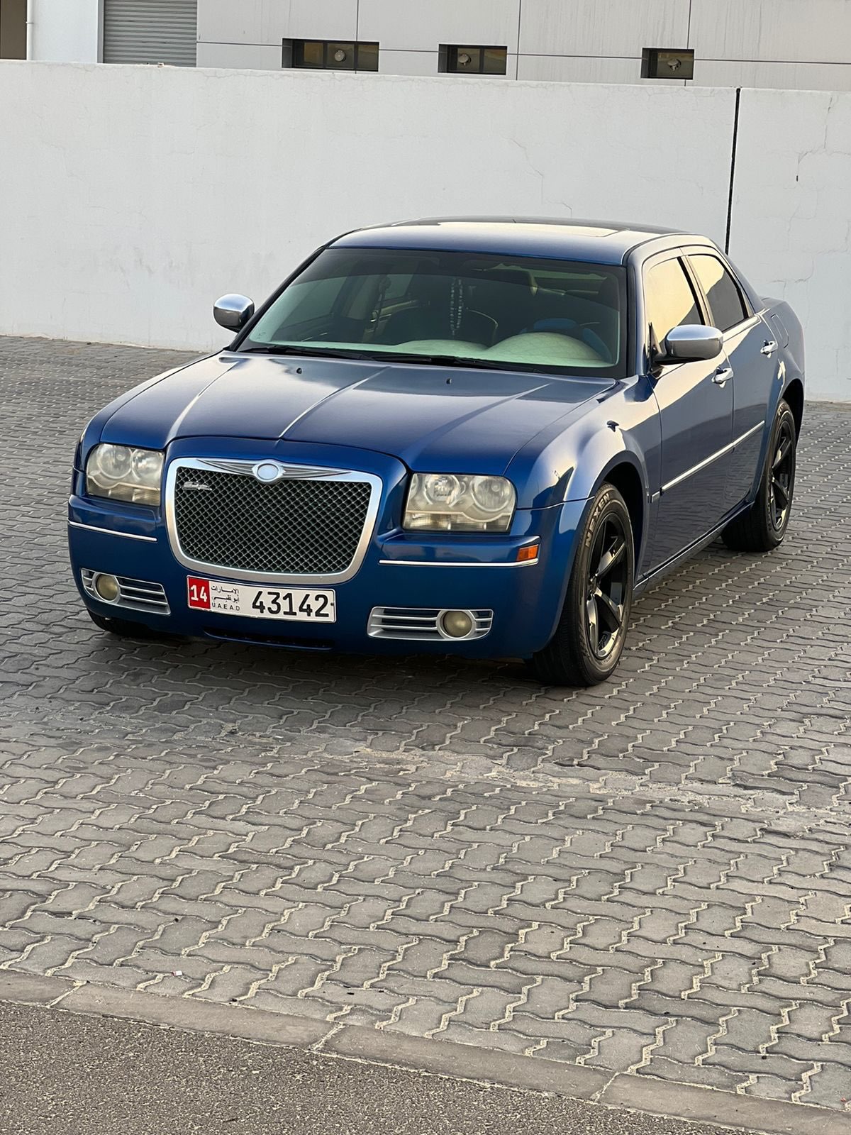 كرايسلر 300 2010 صورة 2