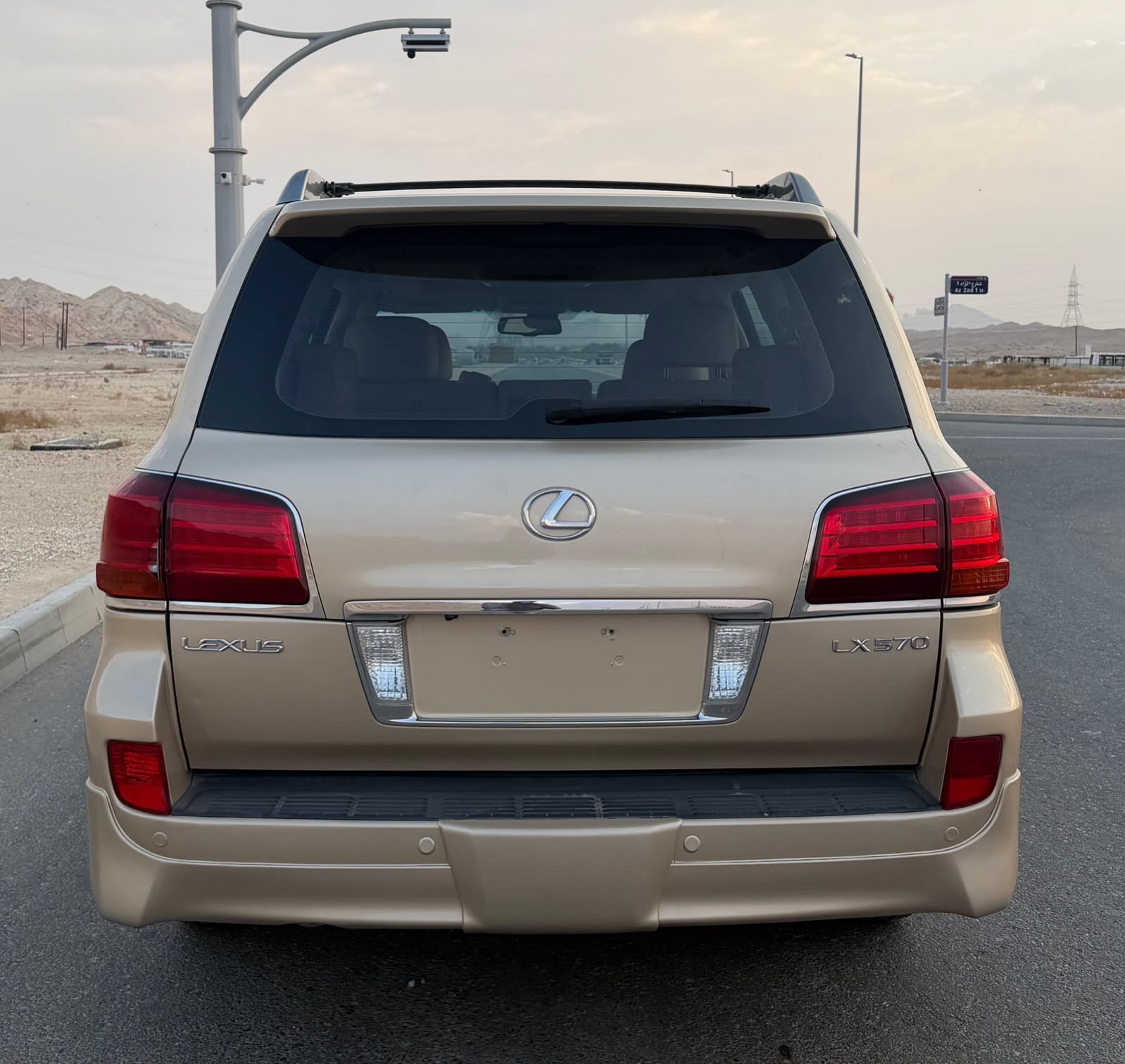 لكزس LX 2009 صورة 7