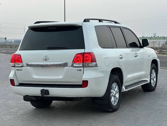 Toyota Land Cruiser 2008 photo 3