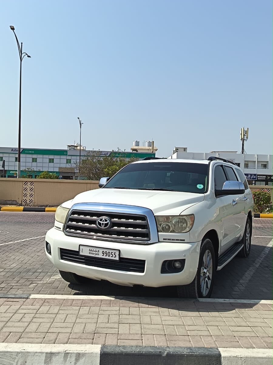 Toyota Sequoia 2014