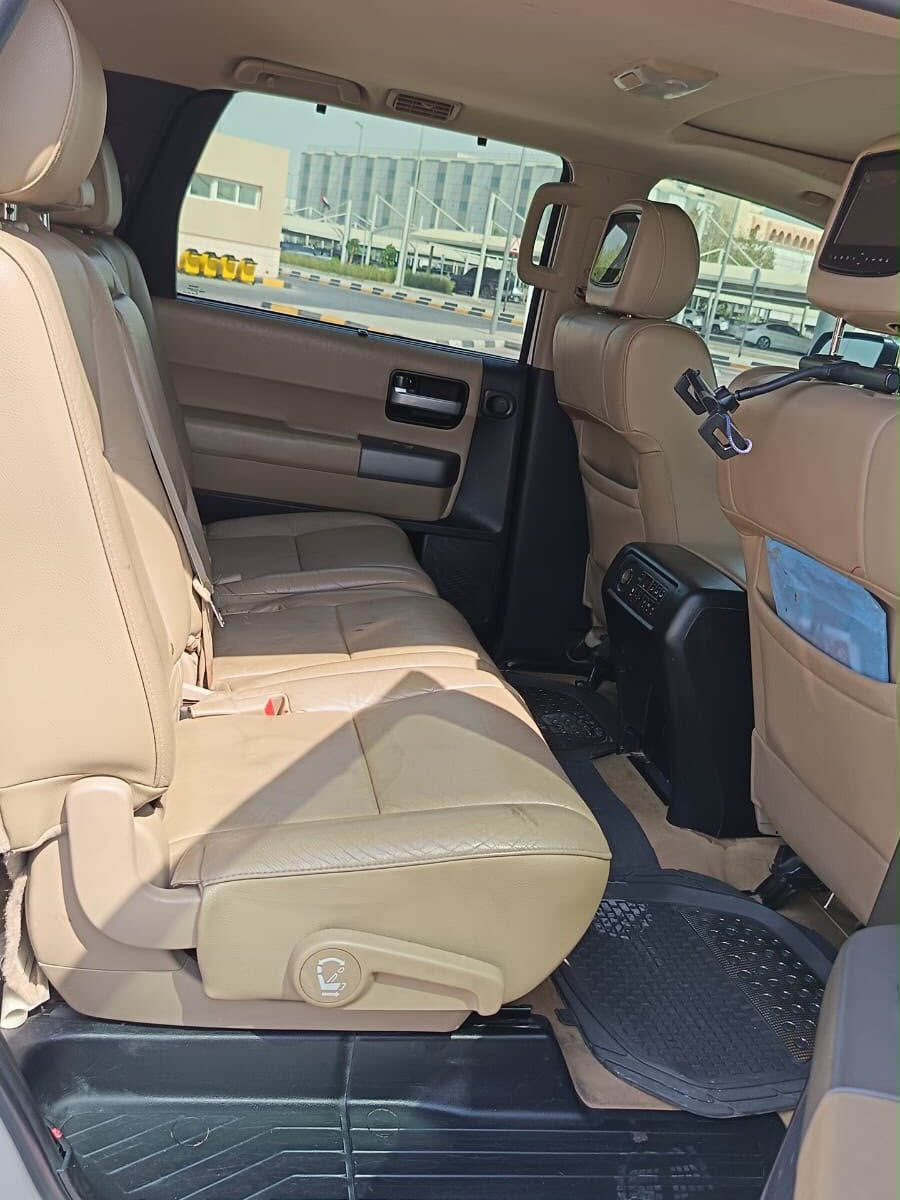 Toyota Sequoia 2014 photo 5