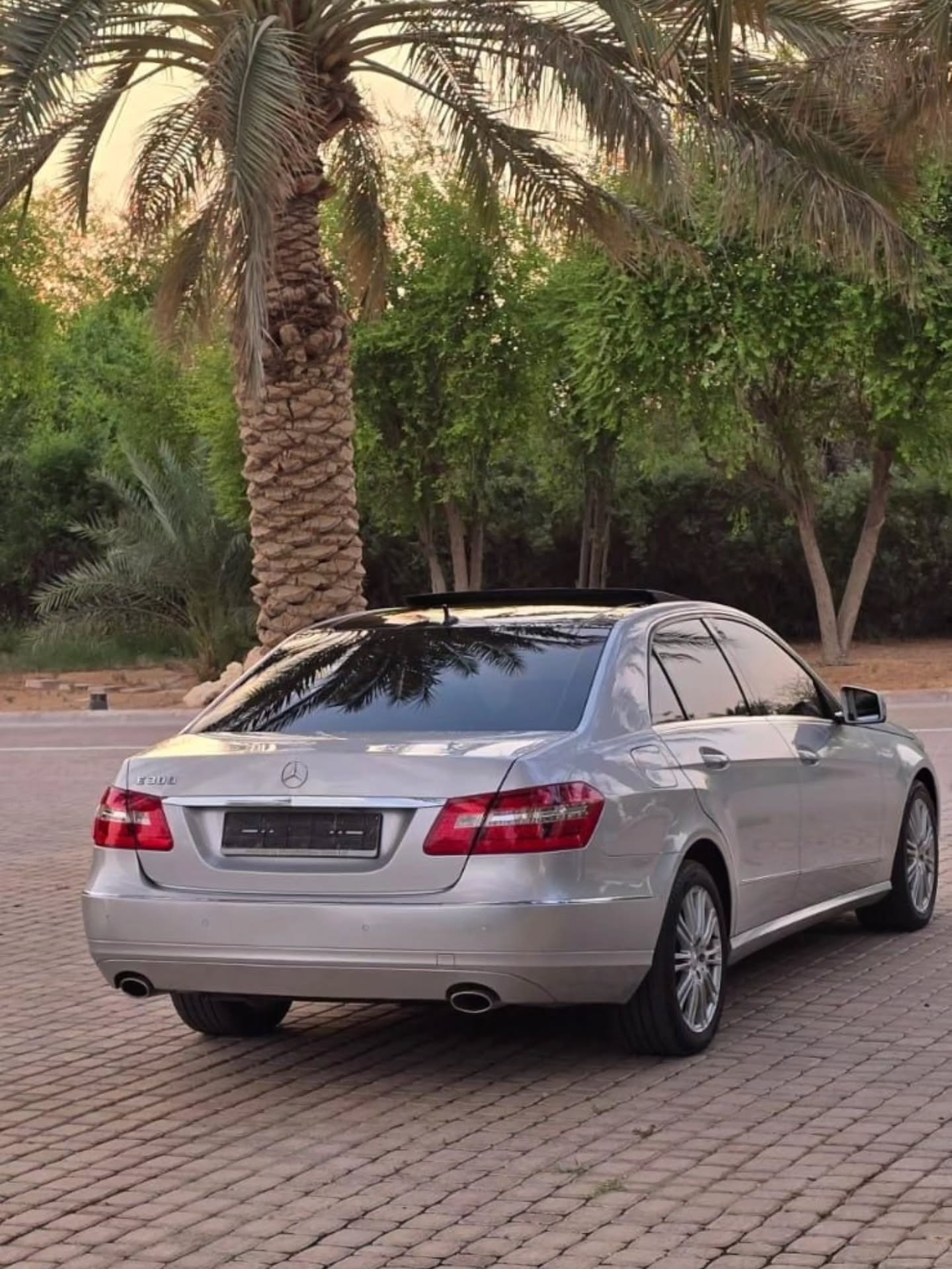 مرسيدس الفئة E 2010 صورة 4