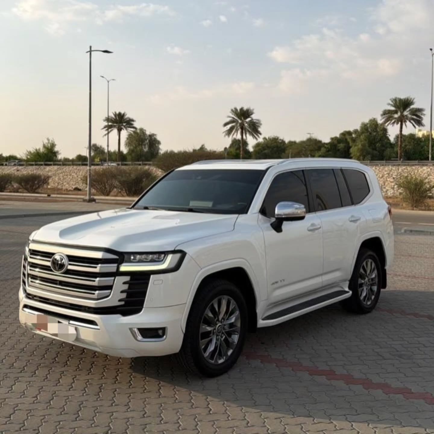 Toyota Land Cruiser 2023