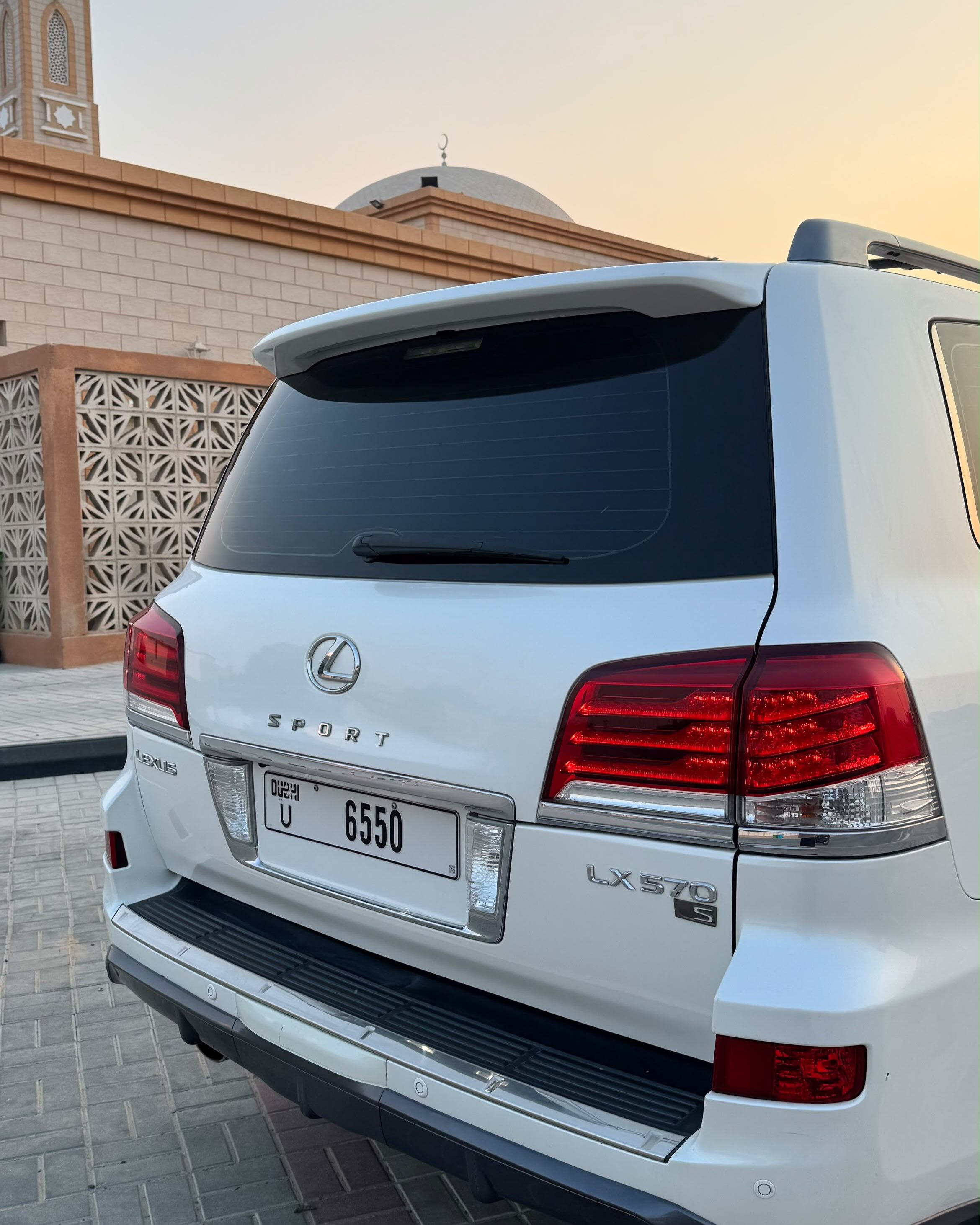 لكزس LX 2013 صورة 7