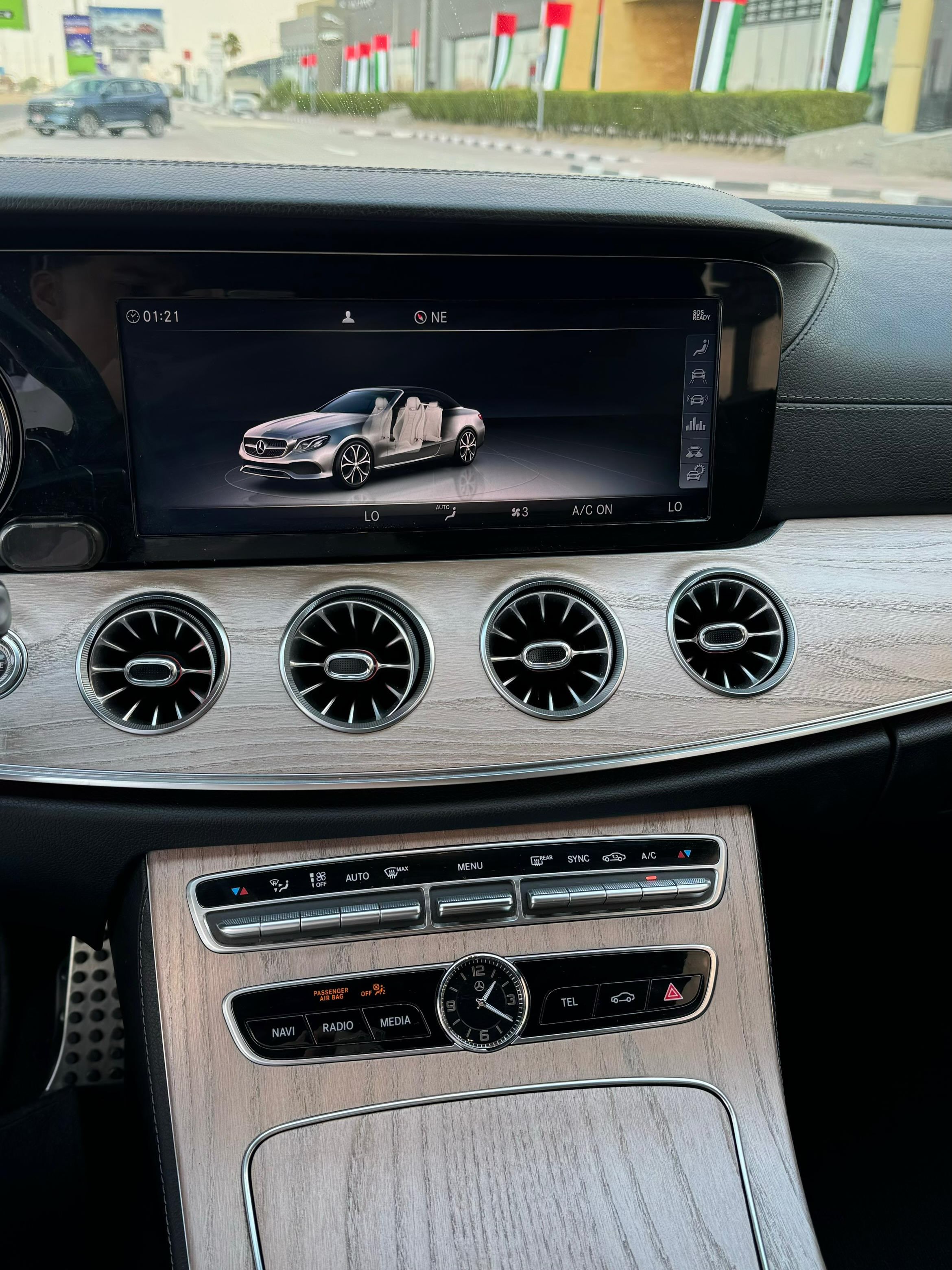 Mercedes-Benz E-Class 2019 photo 6