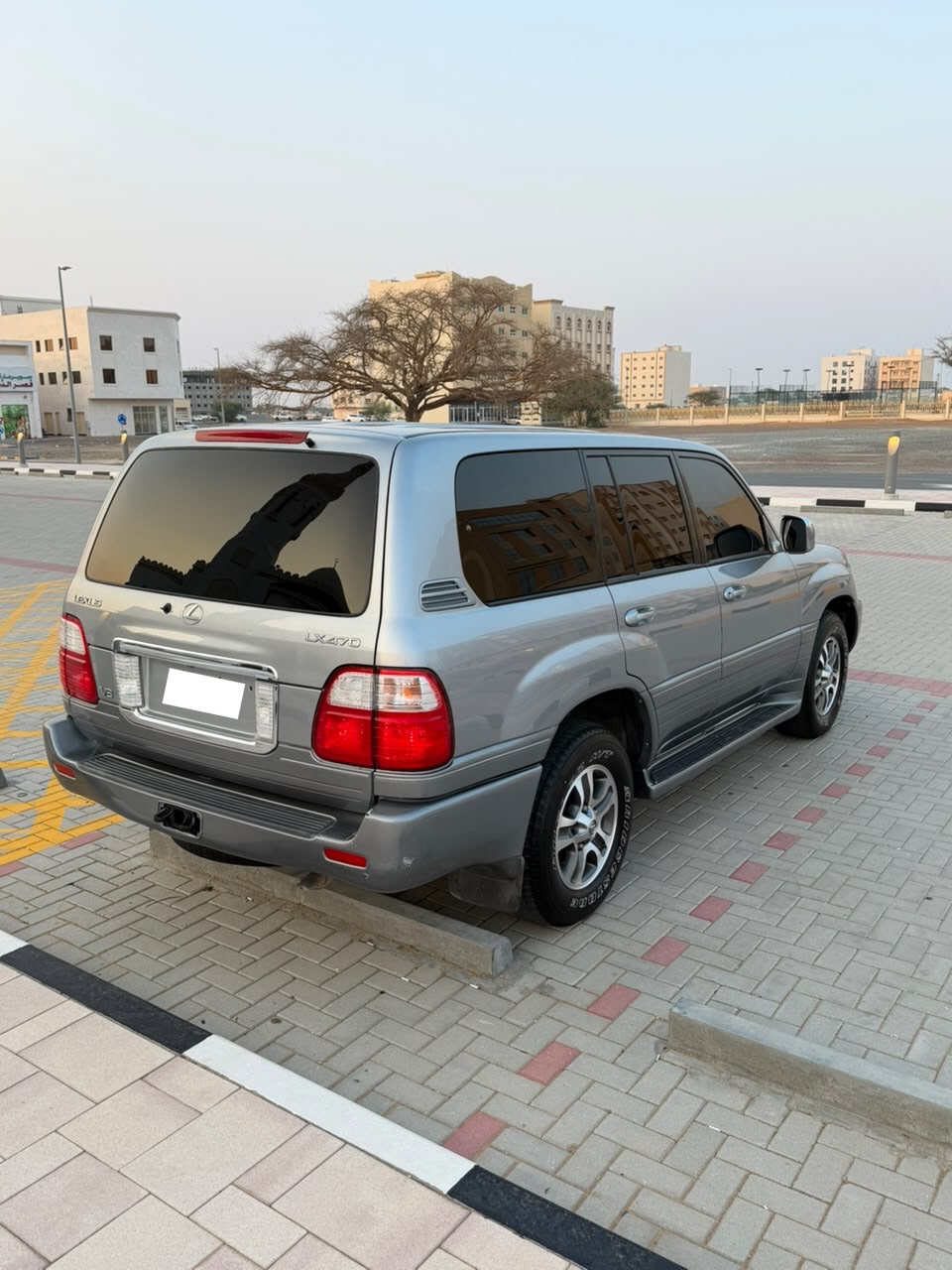 لكزس LX 2004 صورة 4