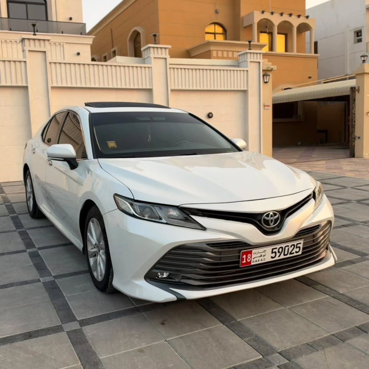 تويوتا كامري 2018 صورة 3