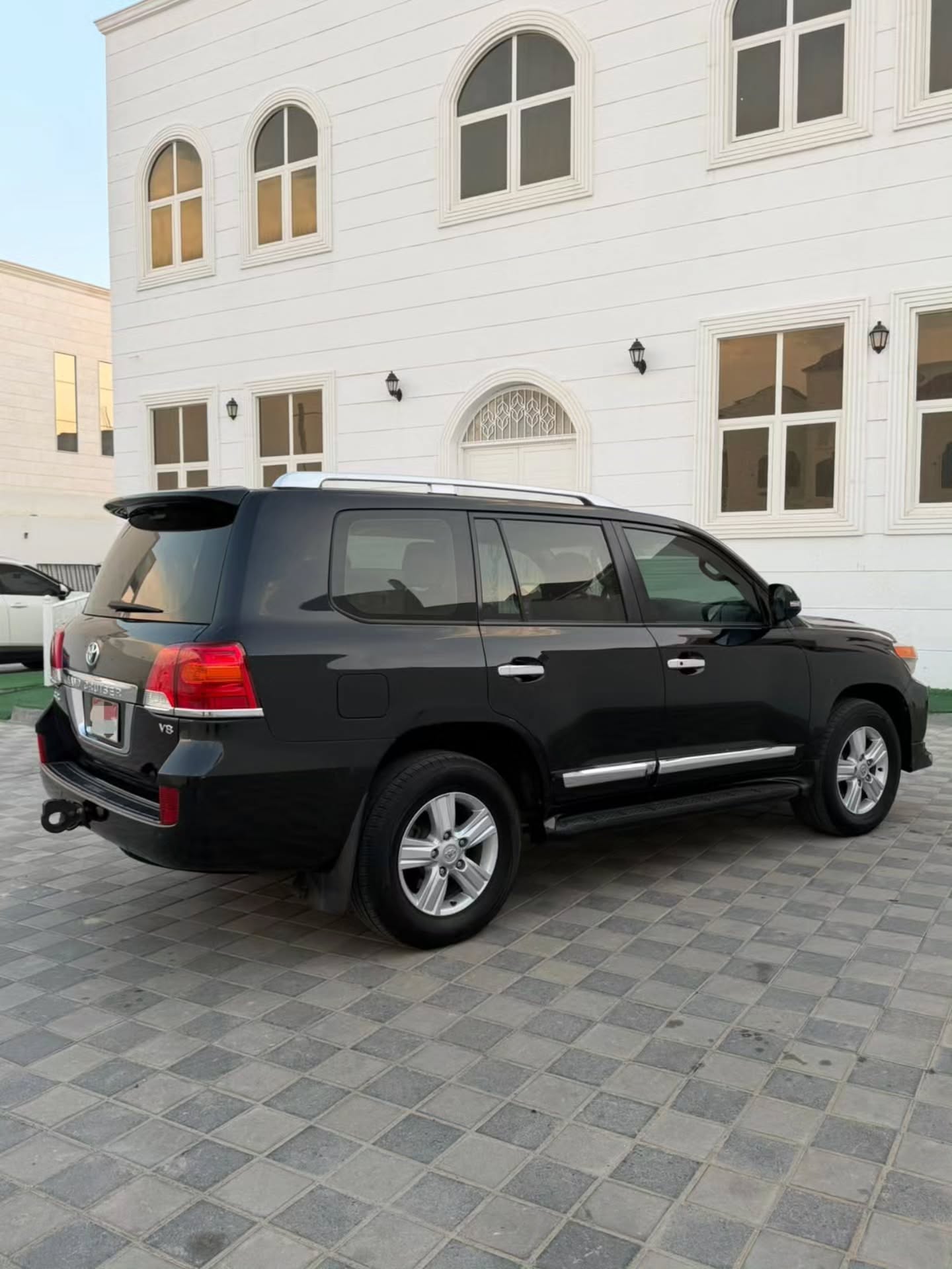 Toyota Land Cruiser 2013 photo 4