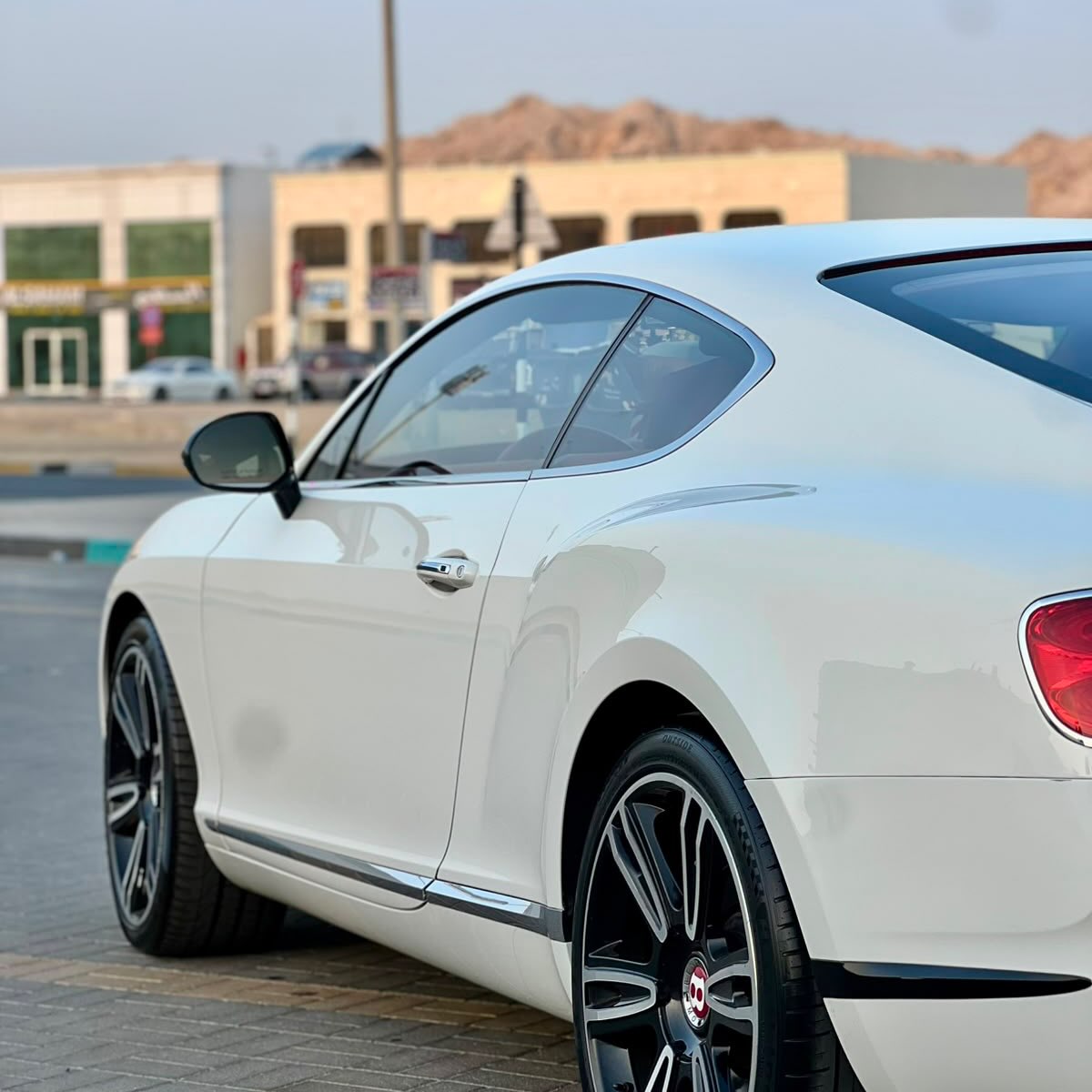 بنتلي كونتيننتال GT 2015 صورة 4