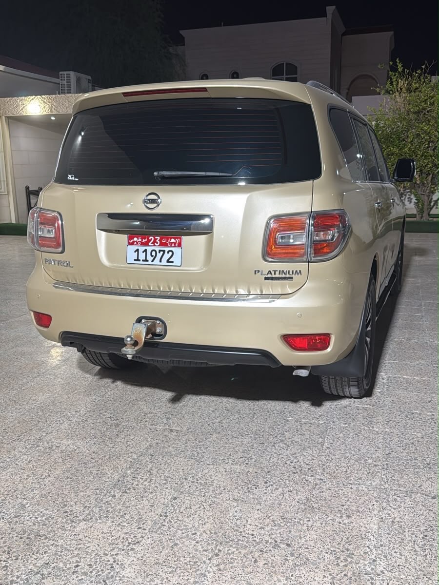 Nissan Patrol 2010 photo 3