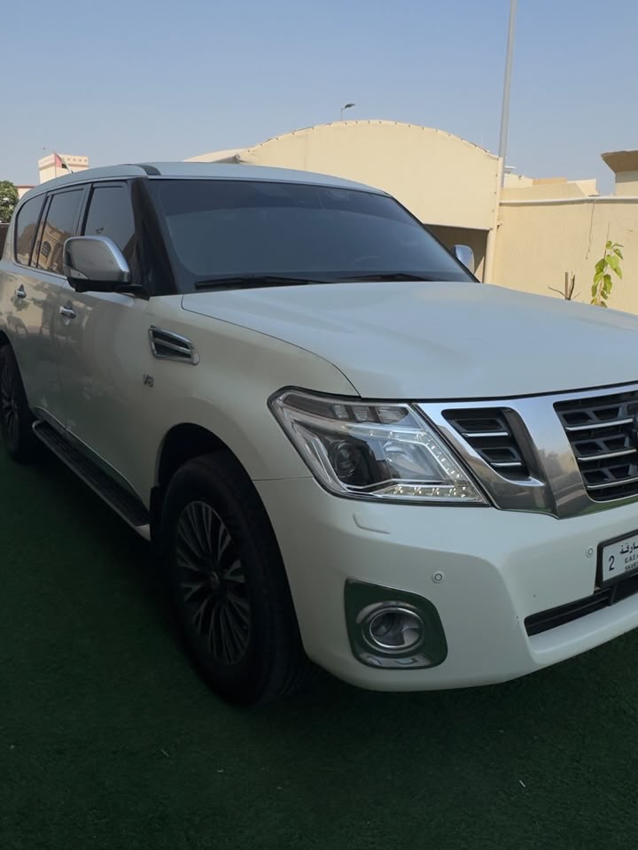 Nissan Patrol 2015 photo 2