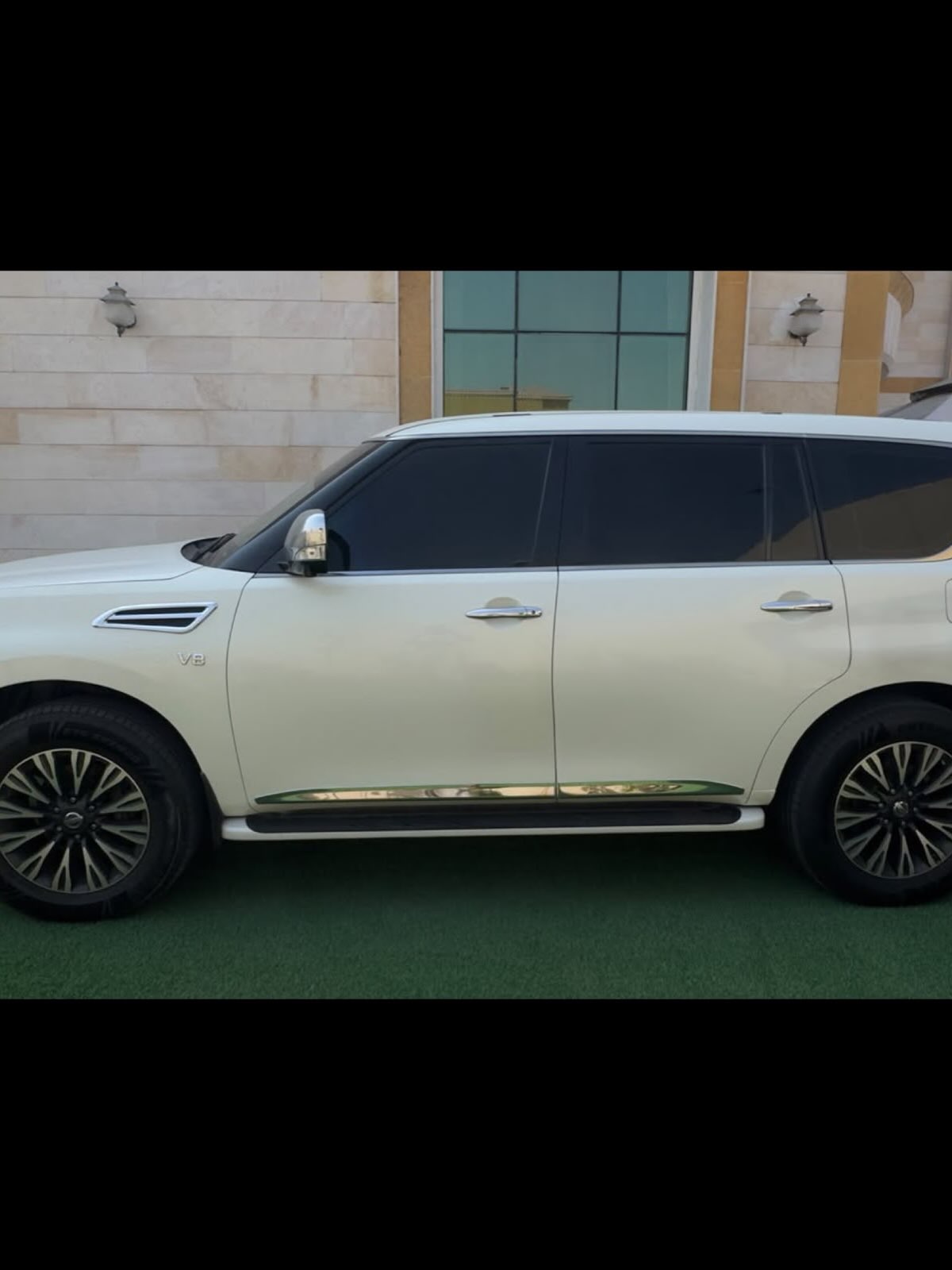 Nissan Patrol 2015 photo 3
