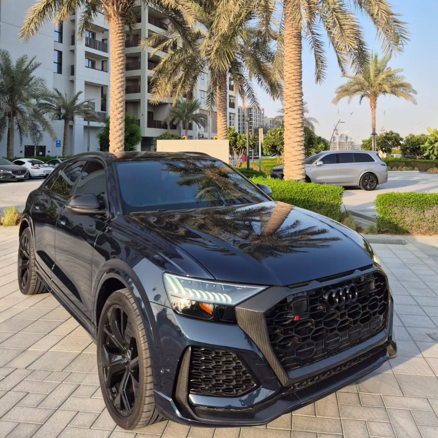 Audi RS Q8 2024 photo 2