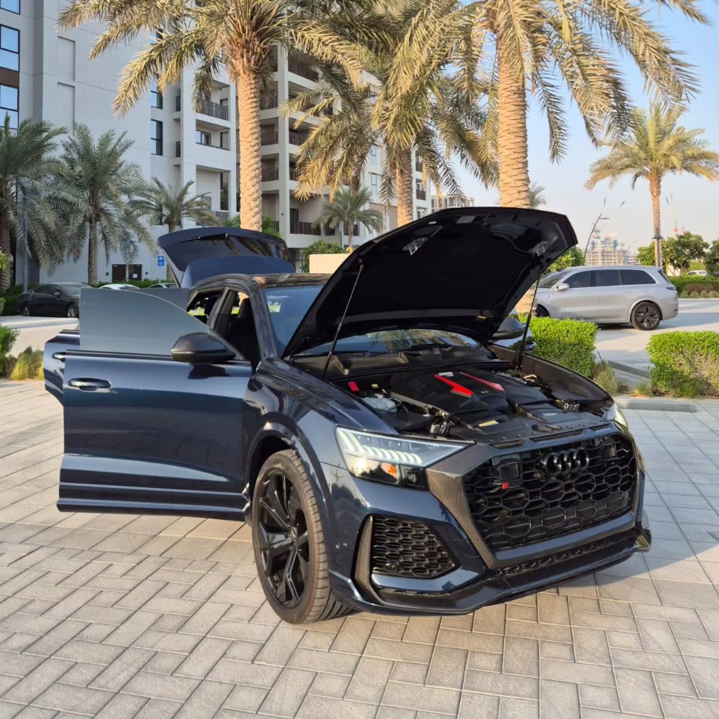 Audi RS Q8 2024 photo 4