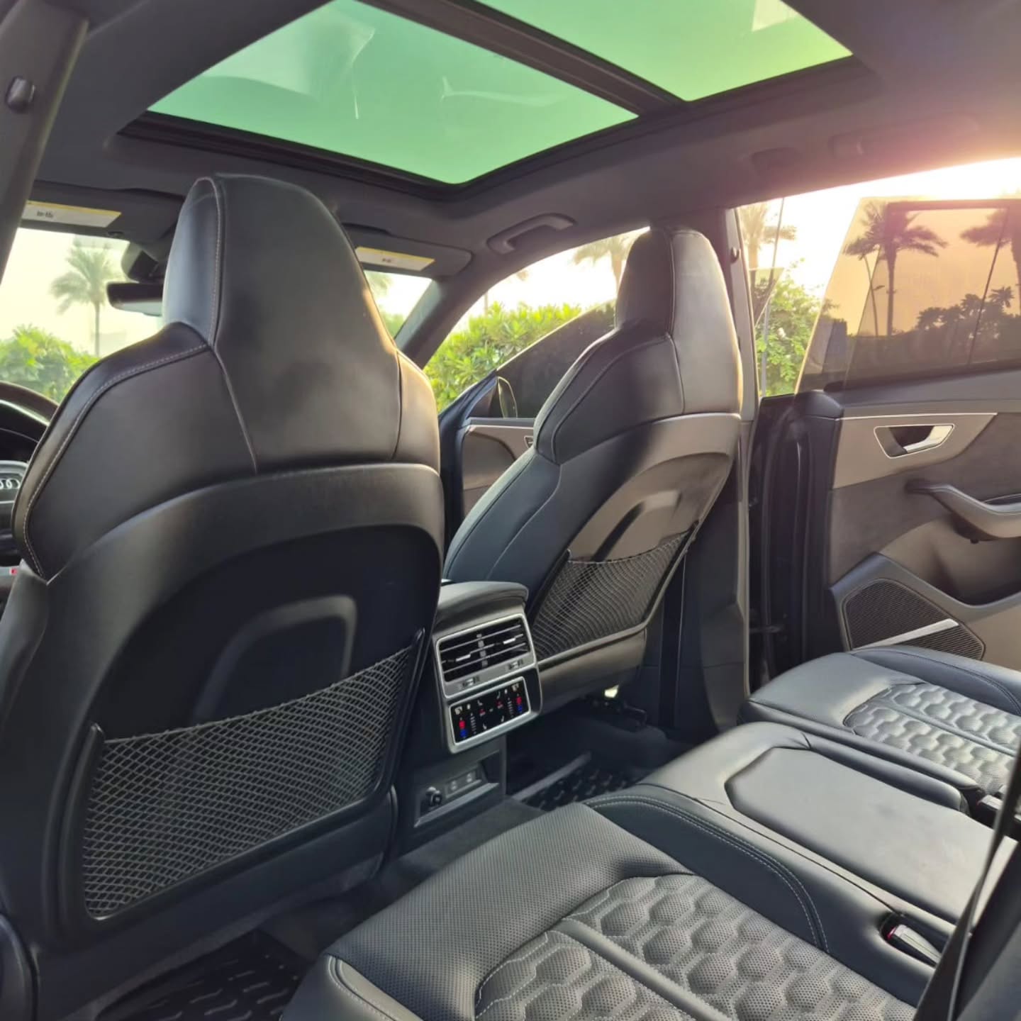 Audi RS Q8 2024 photo 8