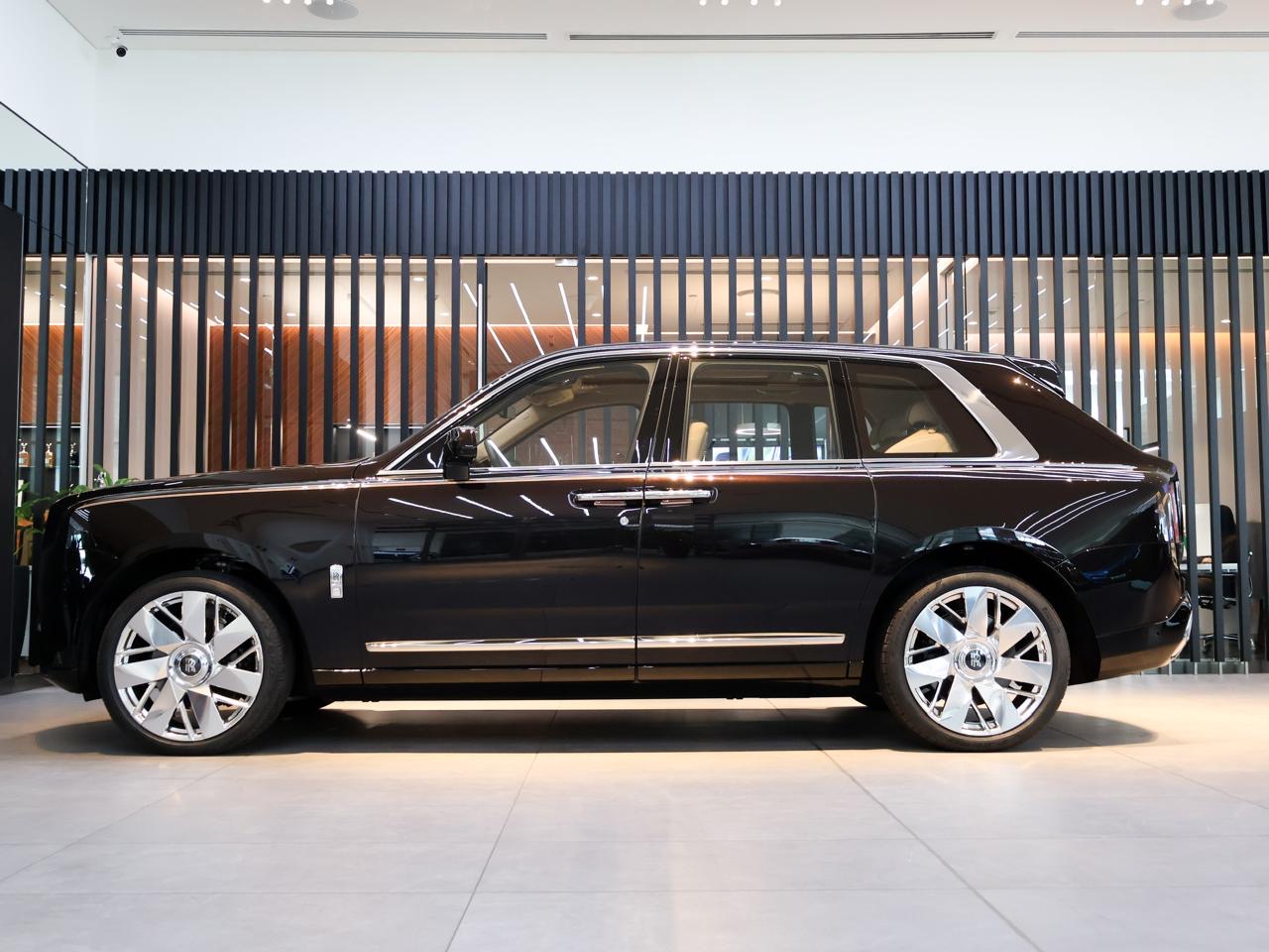 Rolls-Royce Cullinan 2025 photo 3