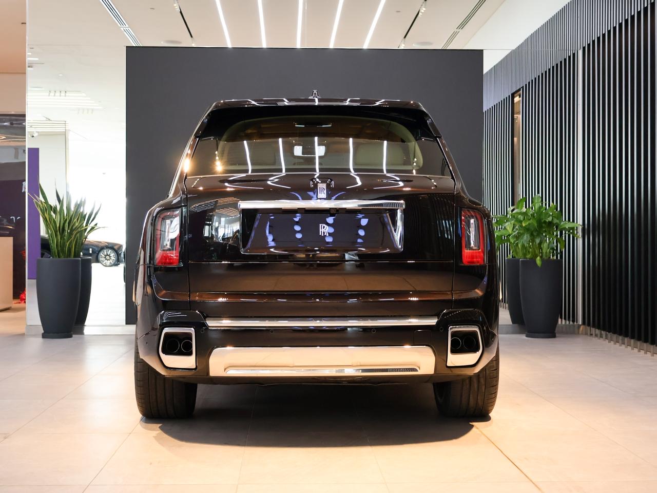 Rolls-Royce Cullinan 2025 photo 5