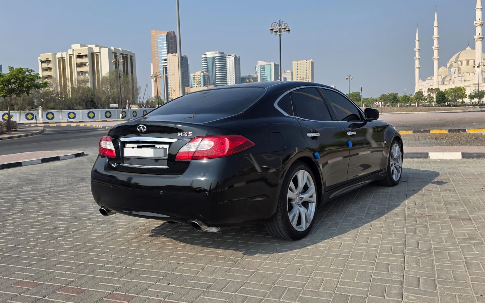 إنفينيتي M56 2011 صورة 3