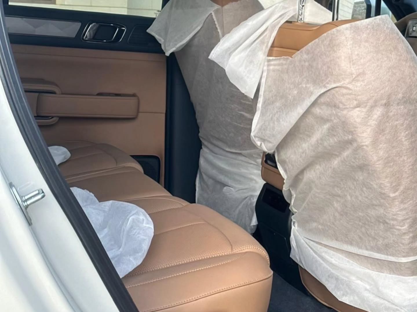 بي واي دي ليوبارد 5 2026 صورة 5