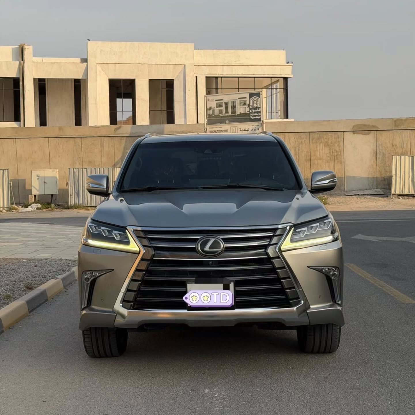 لكزس LX 2018 صورة 2