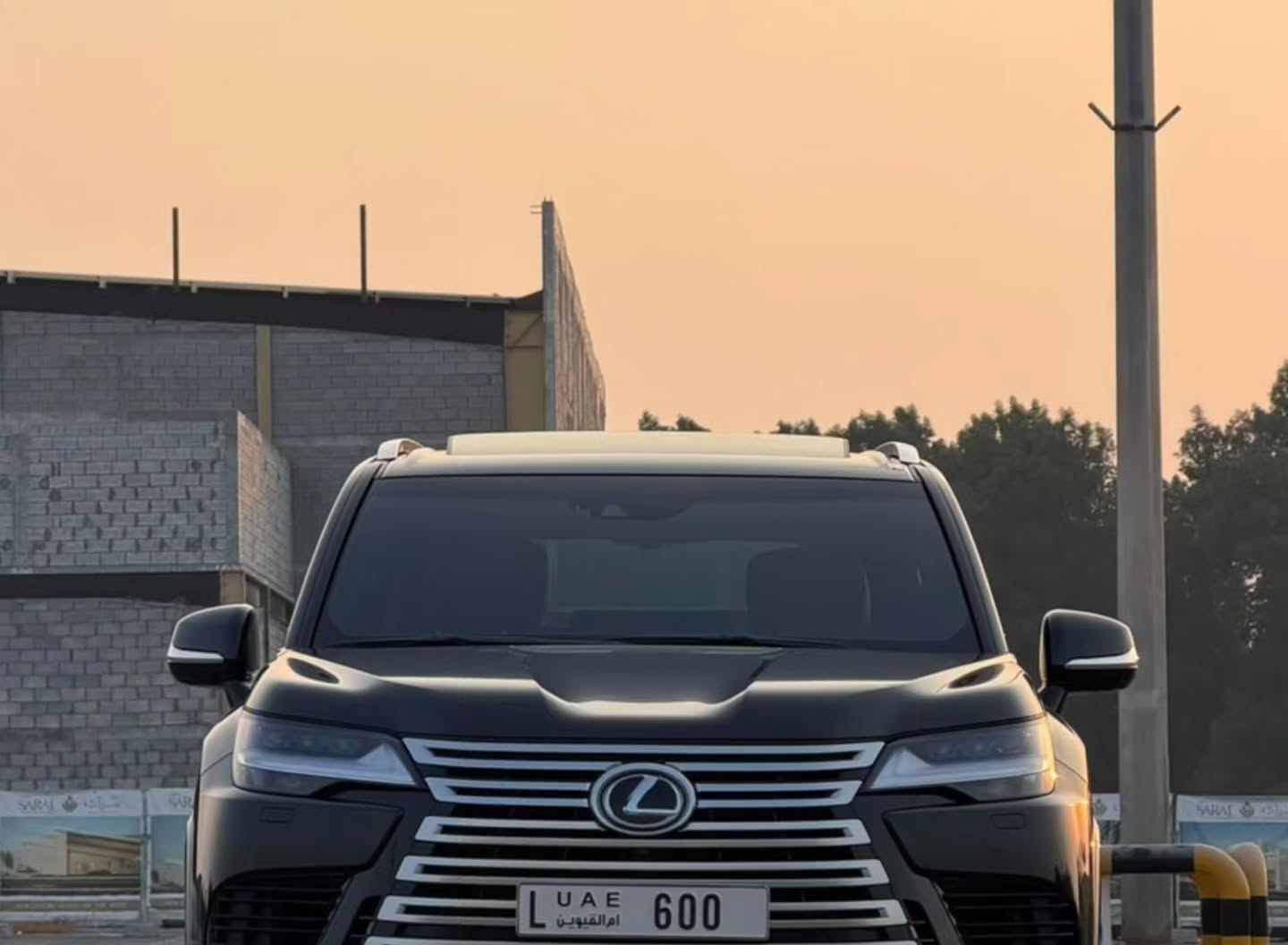 لكزس LX 2023 صورة 2