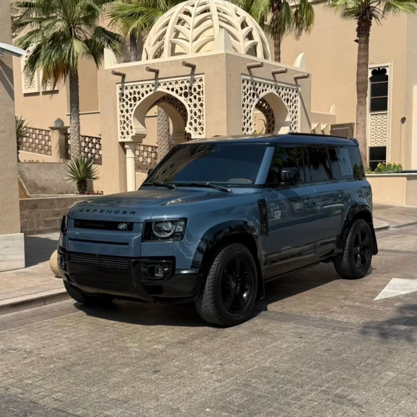 Land Rover Defender 2021 photo 3