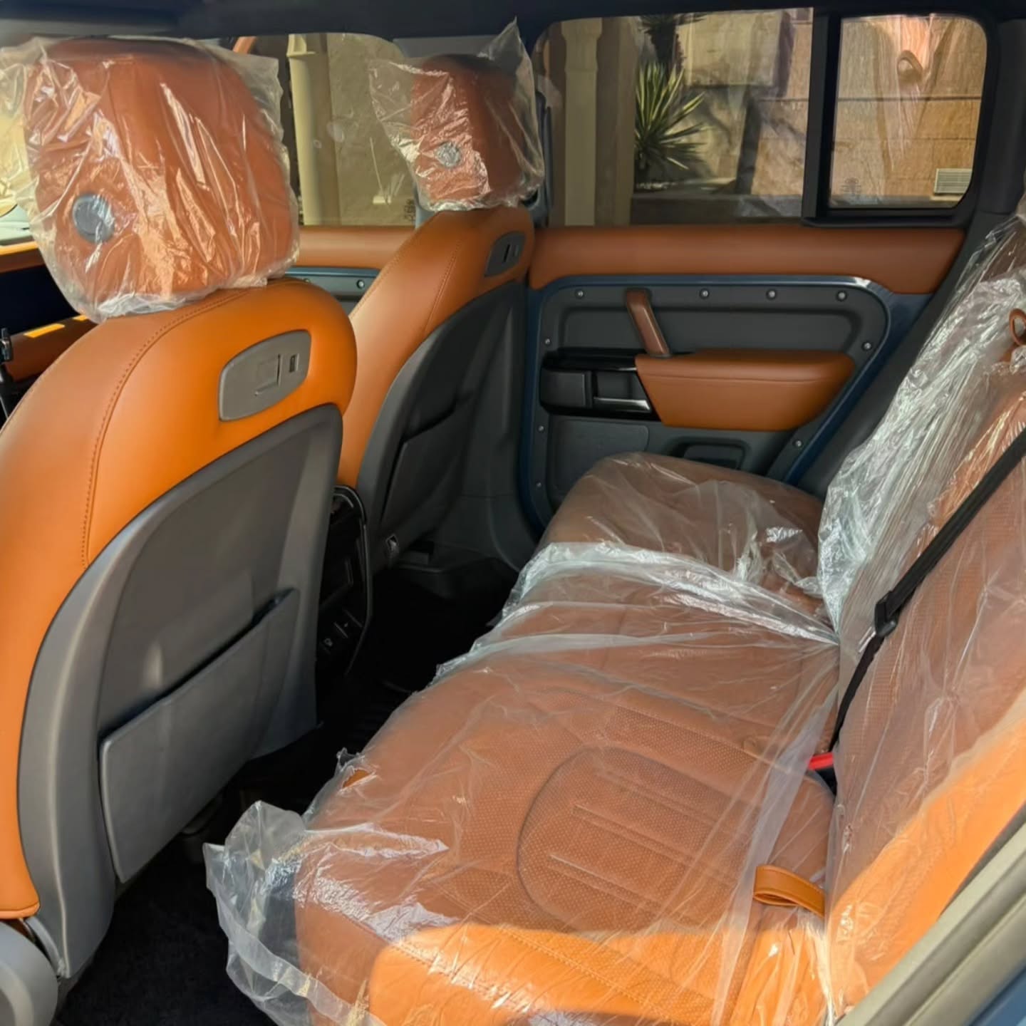 Land Rover Defender 2021 photo 4