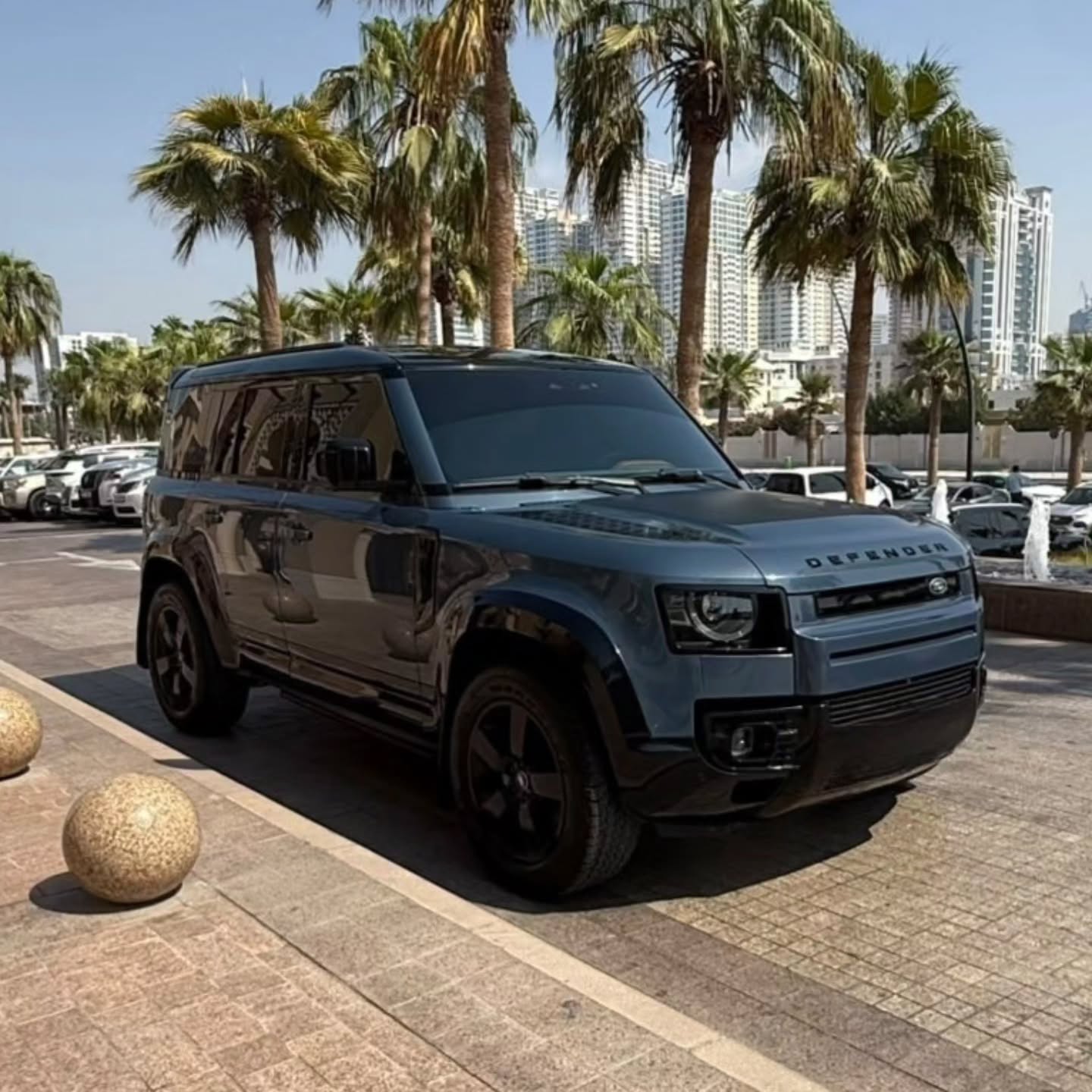 Land Rover Defender 2021 photo 8