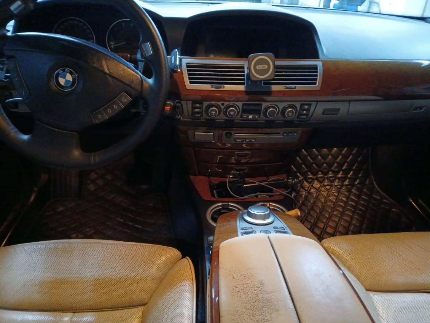 بي إم دبليو الفئة 7 2008 صورة 3