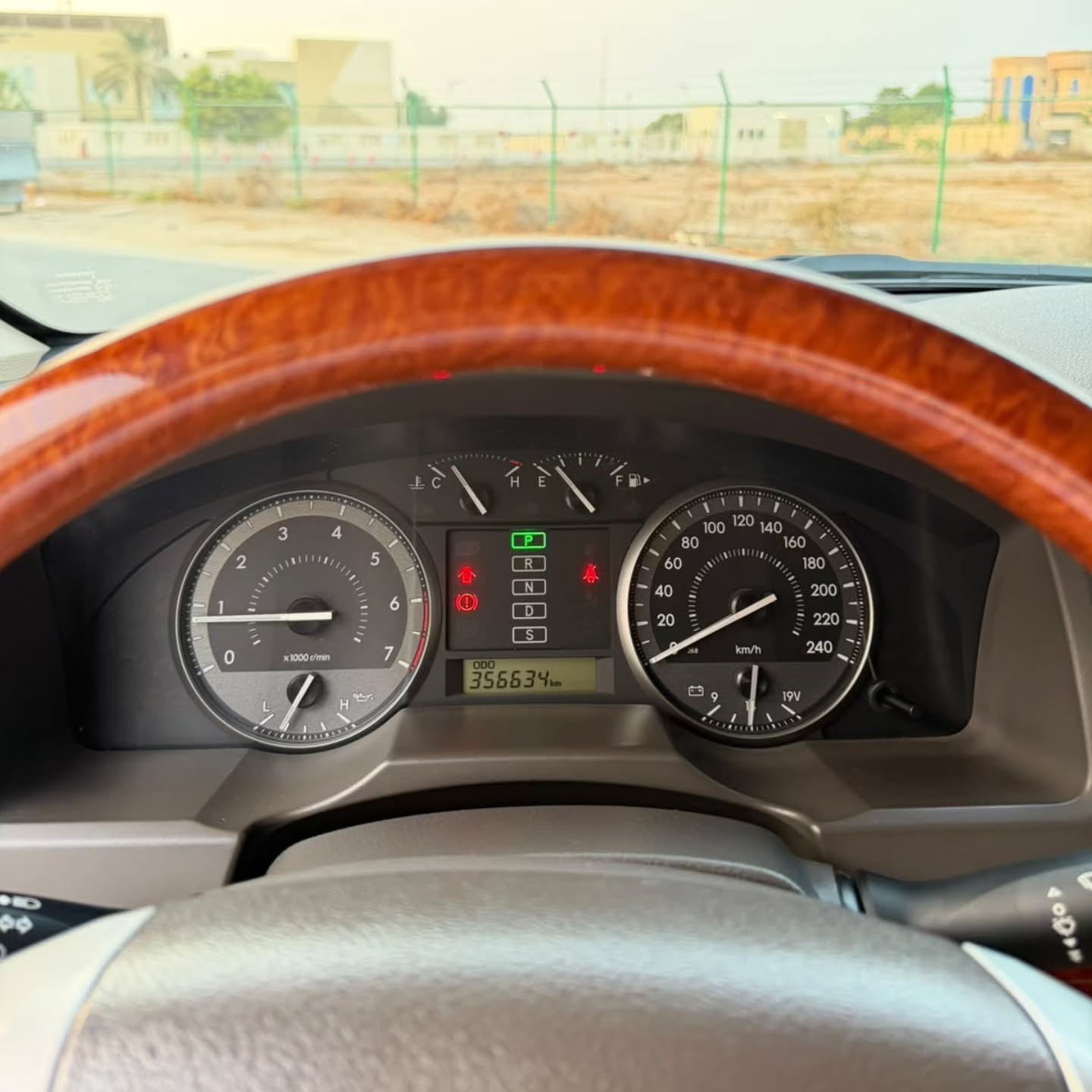 تويوتا لاند كروزر 2014 صورة 6