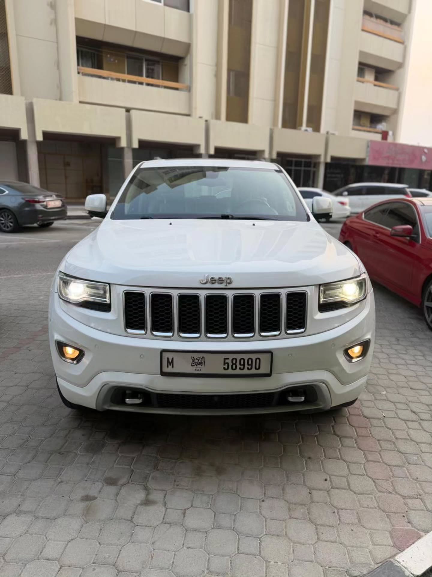 جيب جراند شيروكي 2015 صورة 2