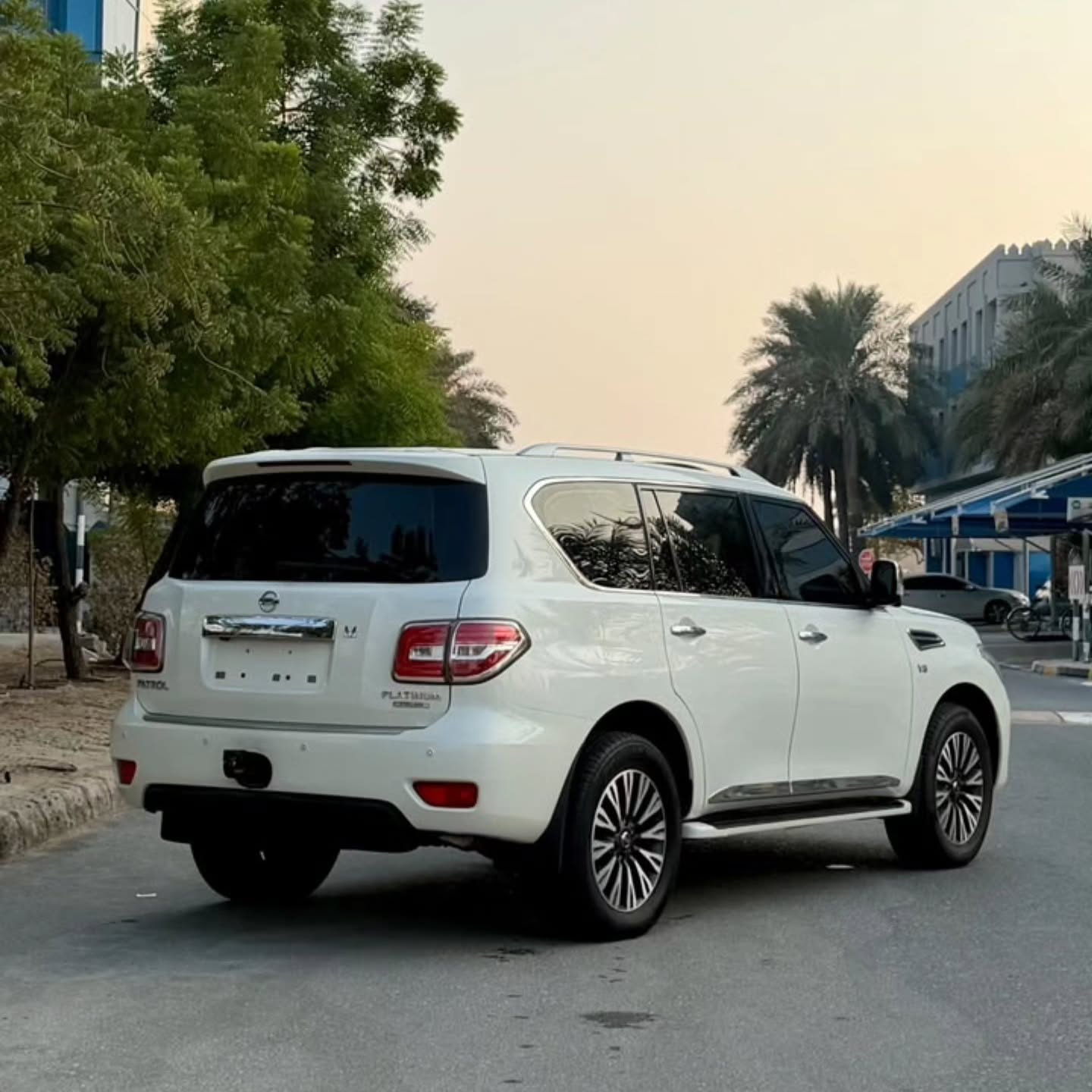 Nissan Patrol 2016 photo 4