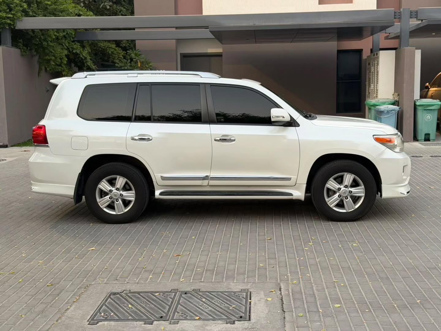 Toyota Land Cruiser 2014 photo 5