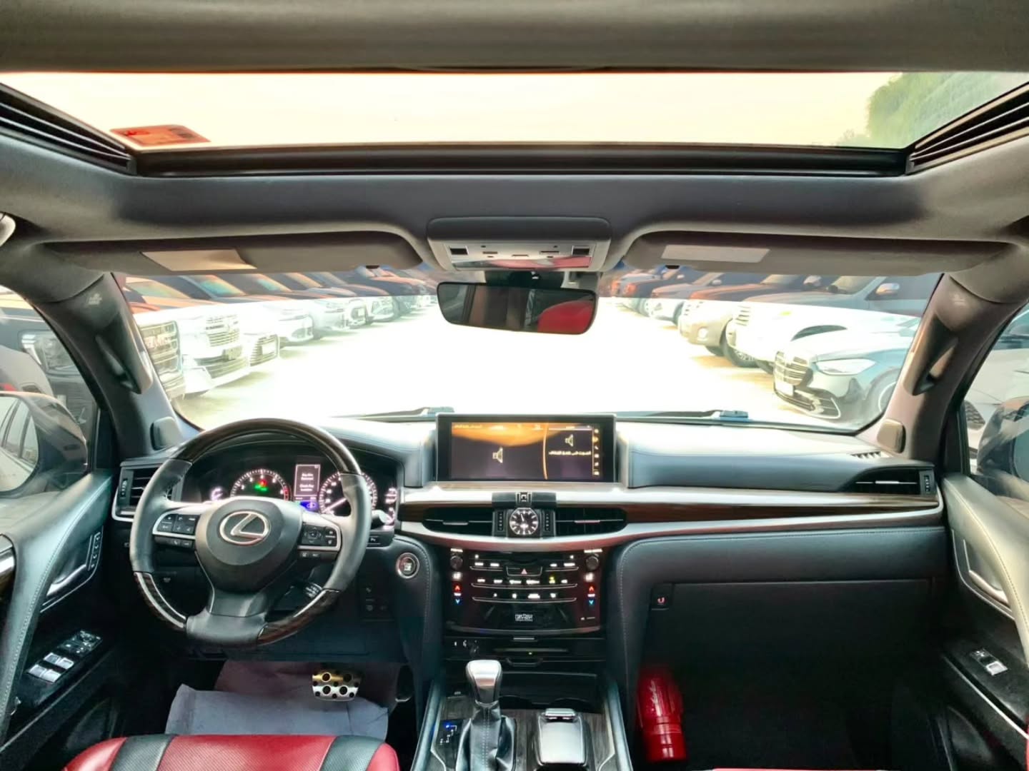 لكزس LX 2019 صورة 6