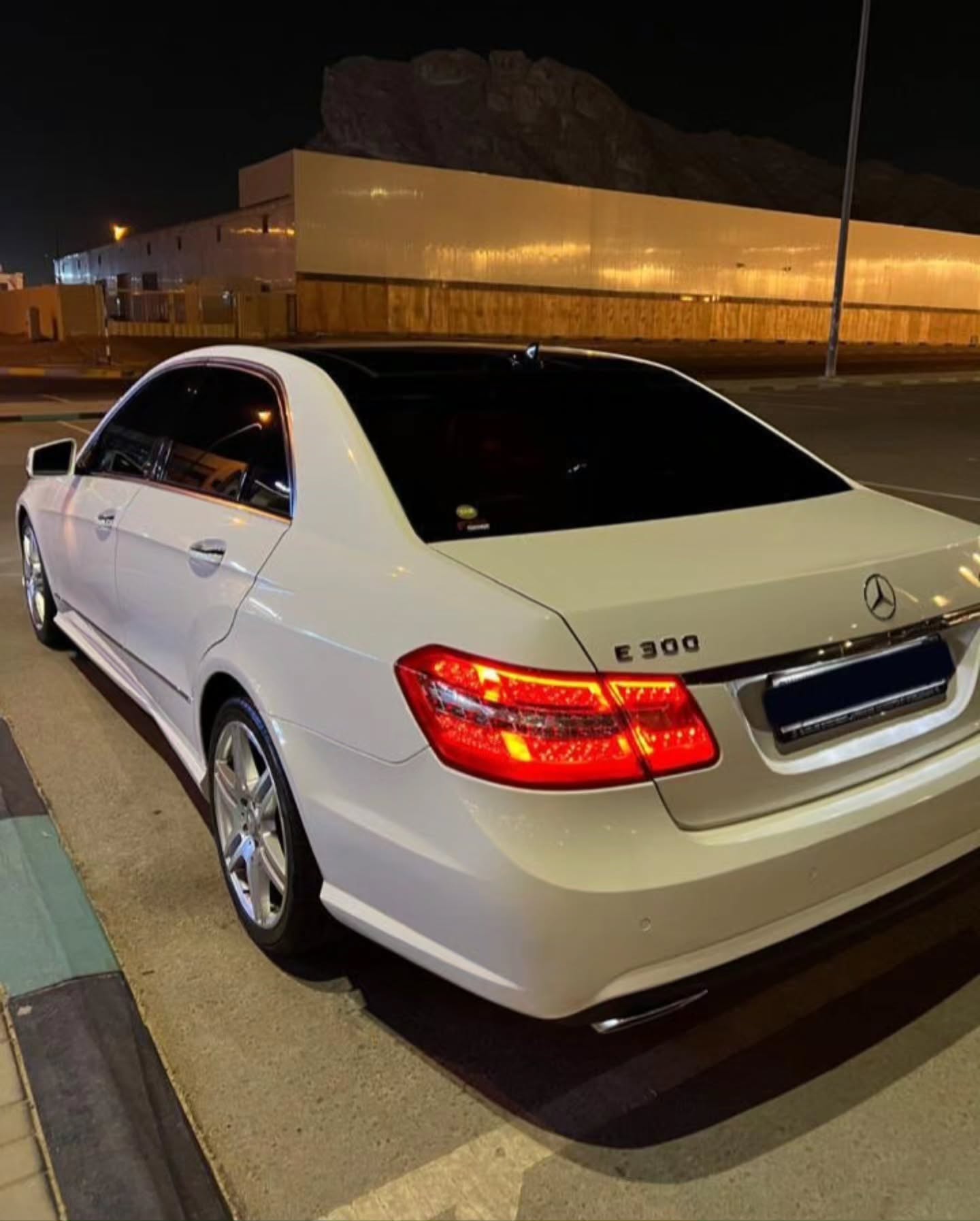 مرسيدس الفئة E 2013 صورة 2